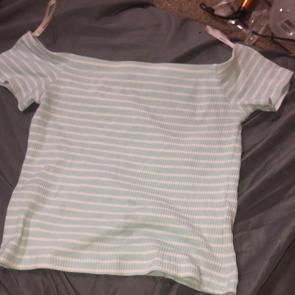 i am selling a light blue and white shirt - Picture 2 of 3